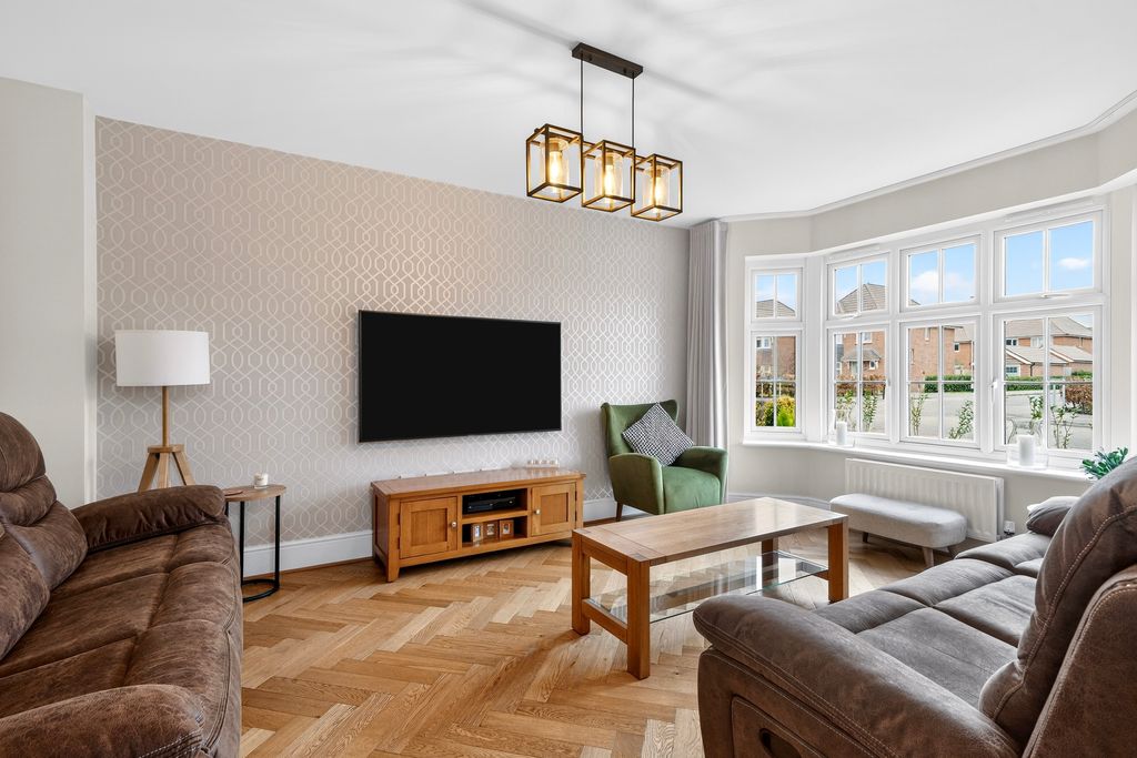 Property photo 3 of 23