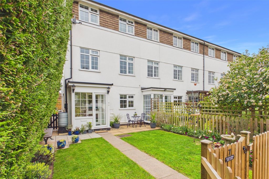 Property photo 1 of 21 Picture No. 01