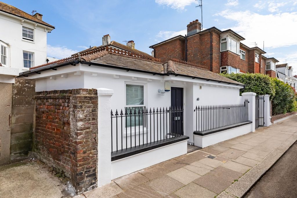 Property photo 2 of 19 External