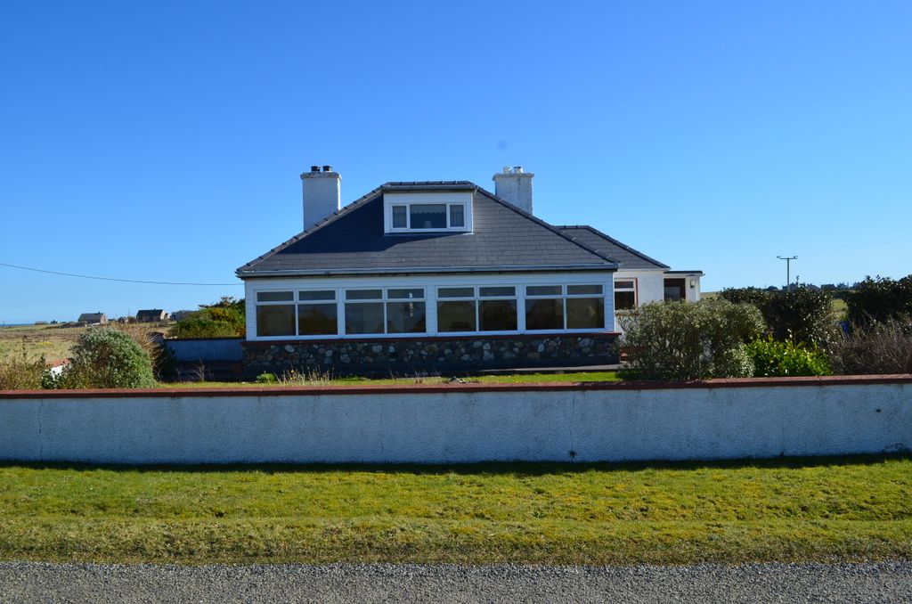Property photo 2 of 38