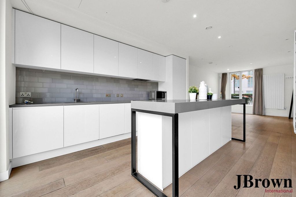 Property photo 3 of 29