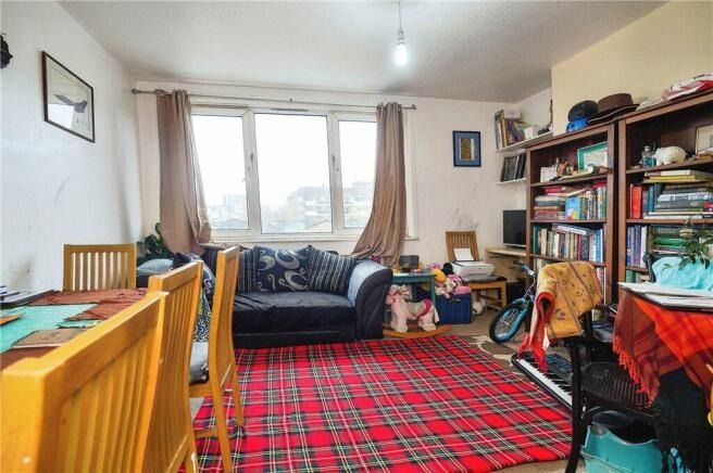 Property photo 2 of 12 4496671
