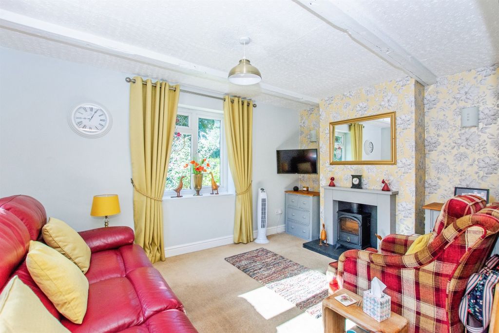 Property photo 2 of 21