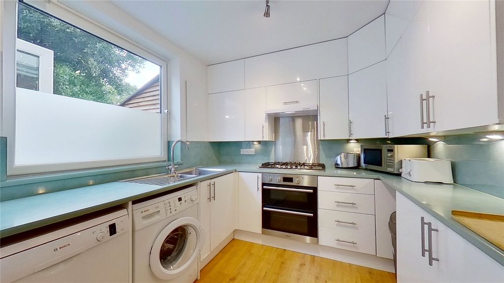 Property photo 1 of 17 Picture No. 07