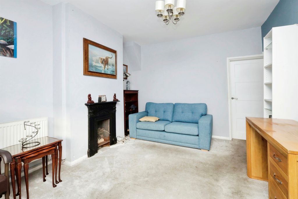 Property photo 3 of 14