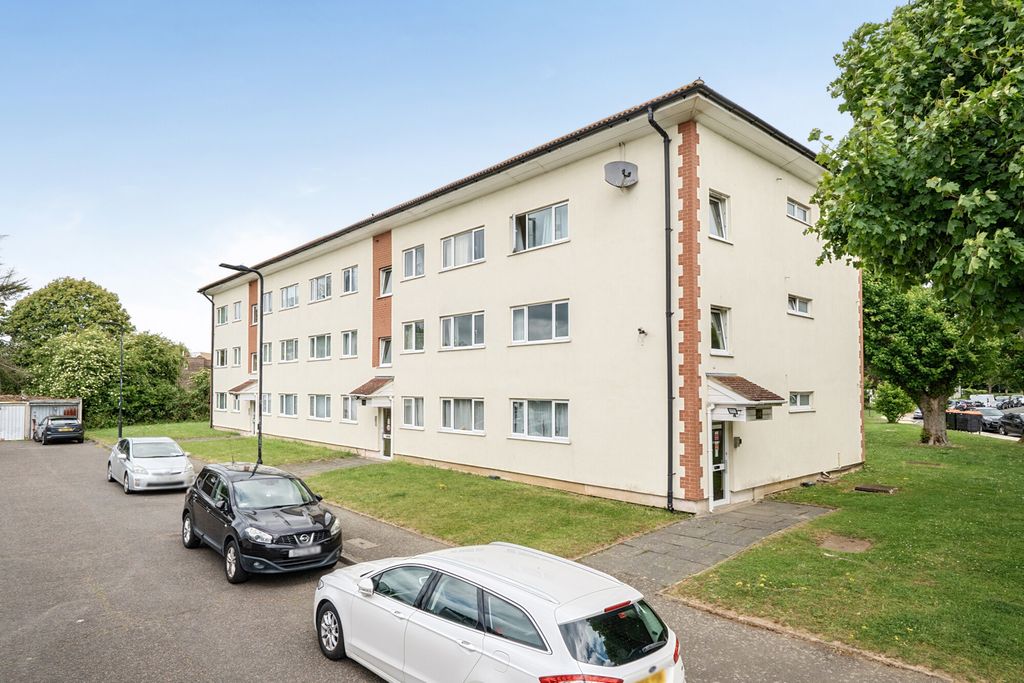Property photo 1 of 11 1465961-2-6A0d996...