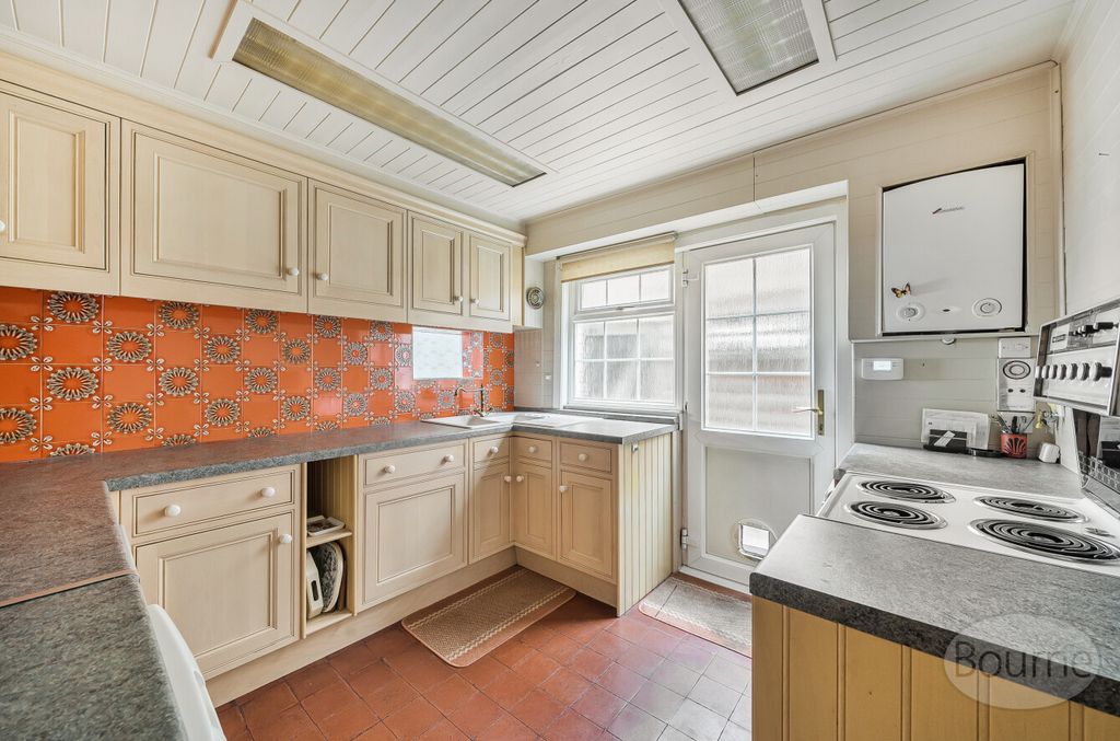 Property photo 2 of 9 8824Bd8B-47Ab-481...