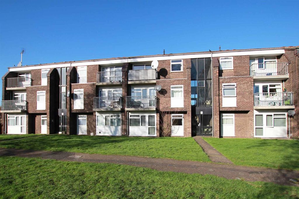 Property photo 1 of 5 Front-View.Jpg