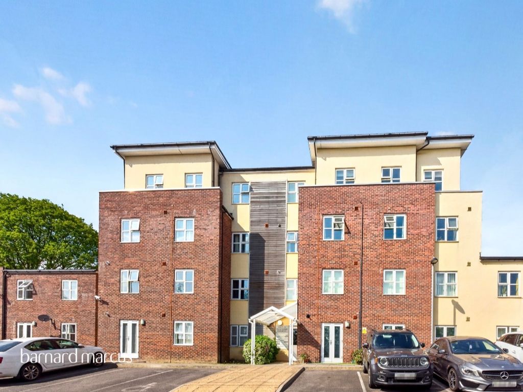 Property photo 1 of 11