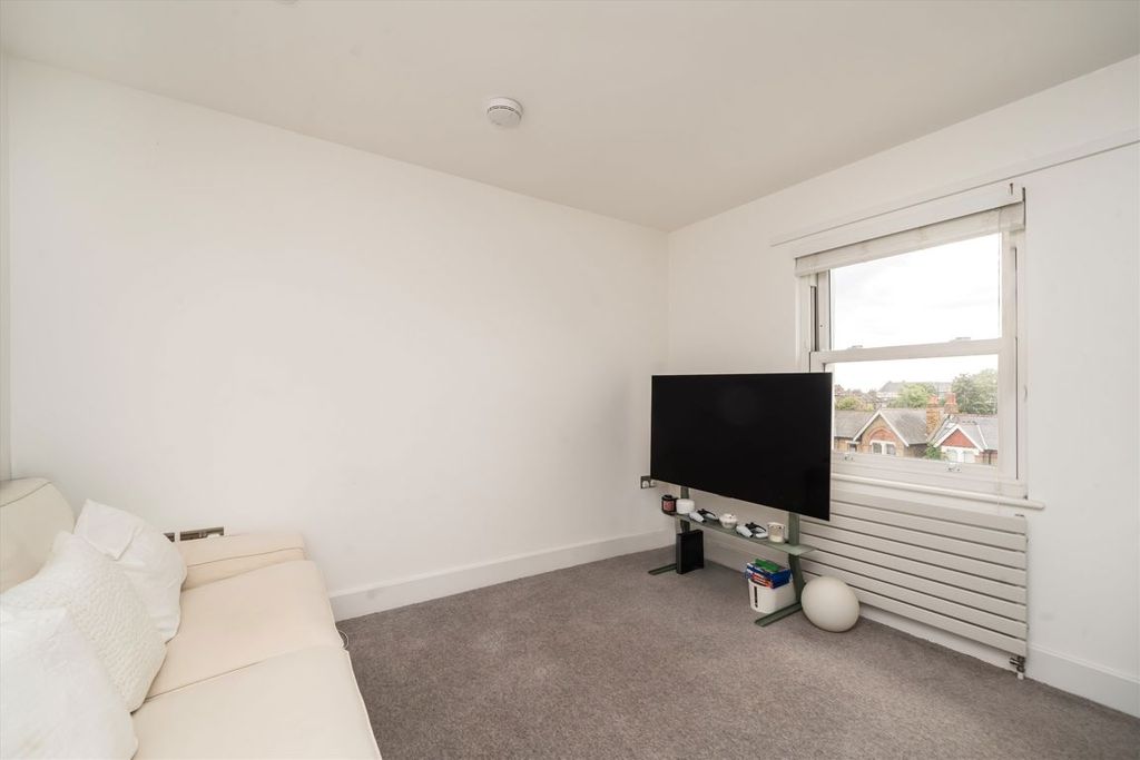 Property photo 2 of 5