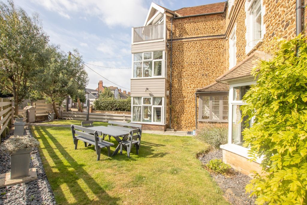 Property photo 1 of 24 2610112