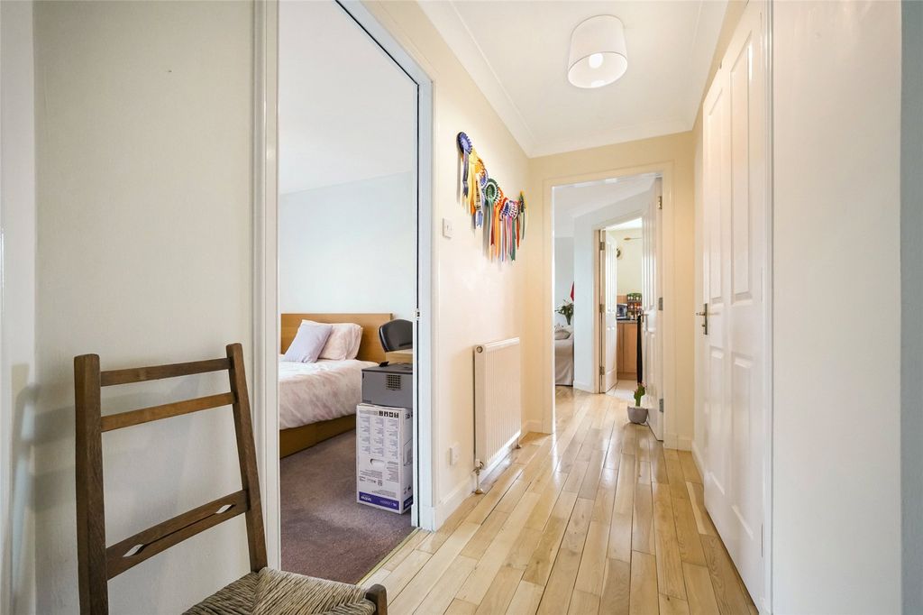 Property photo 3 of 21 Picture No. 02