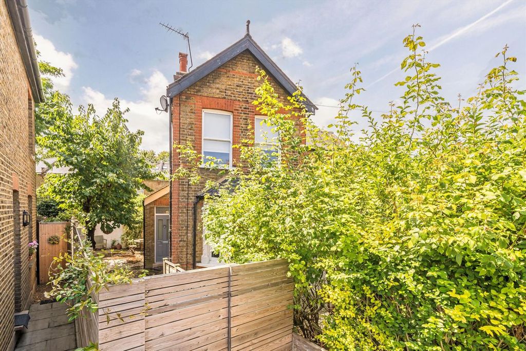 Property photo 1 of 7