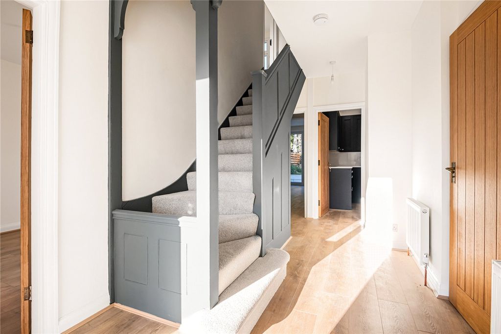 Property photo 2 of 24 Picture No. 03