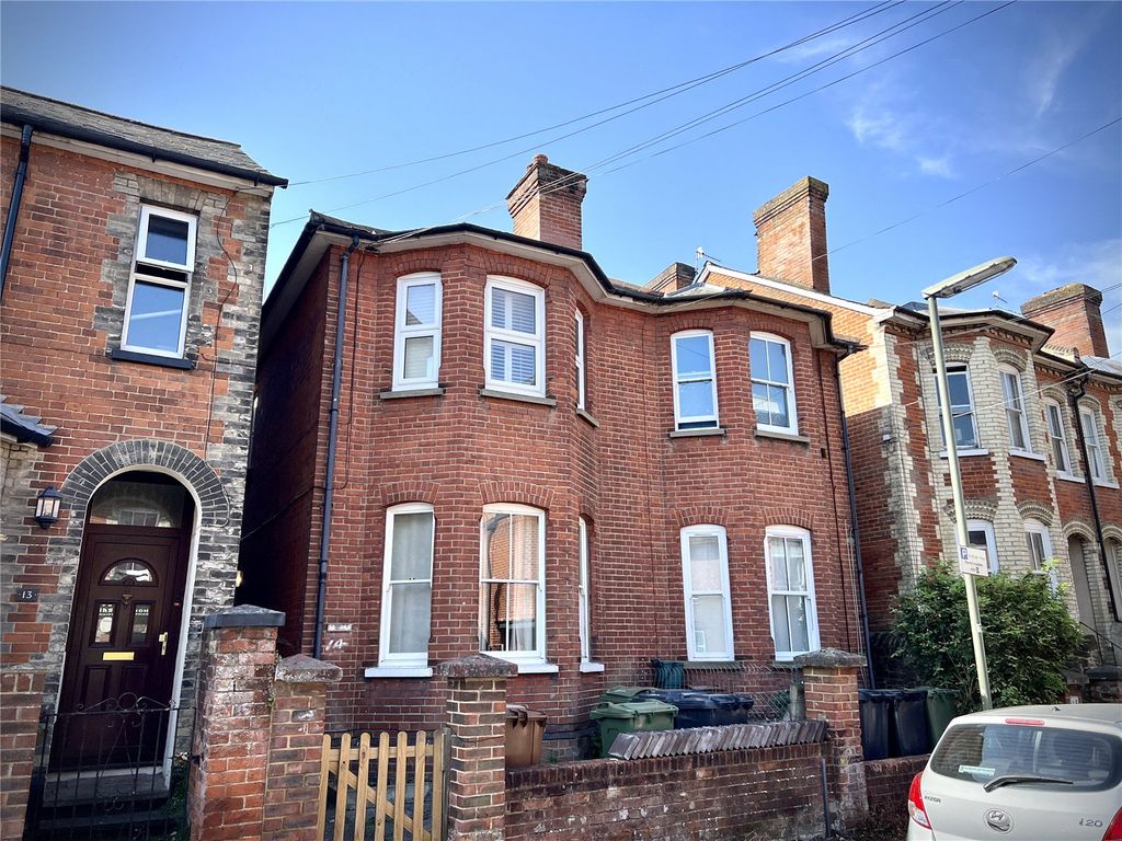 Property photo 1 of 8 Exterior