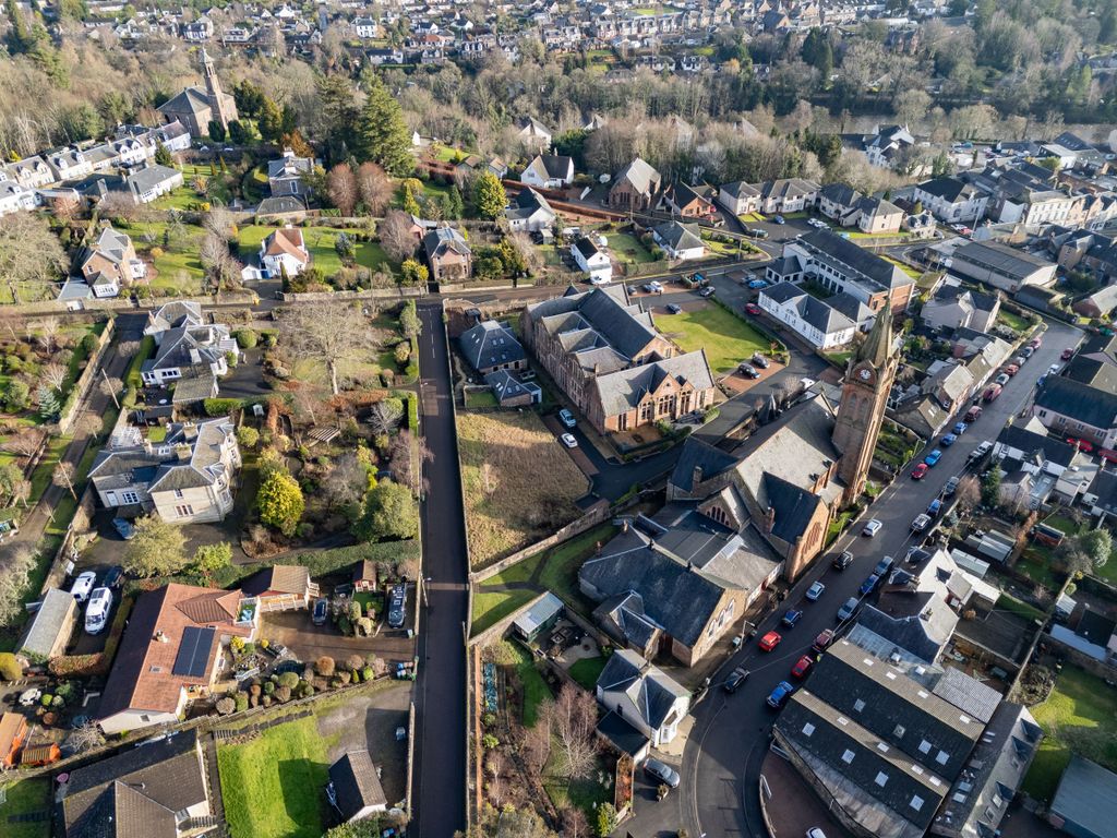 Property photo 3 of 7