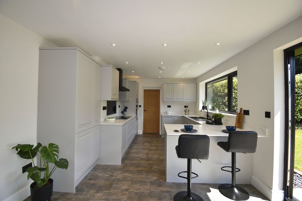 Property photo 3 of 19 Fitted Dining Kitchen