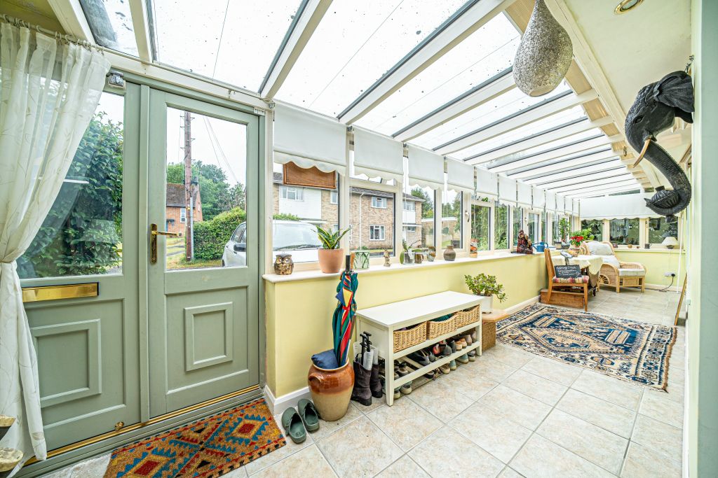 Property photo 2 of 23