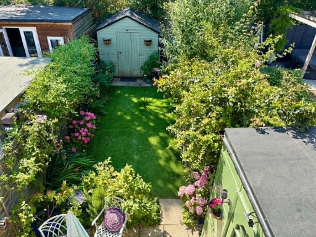 Property photo 2 of 16