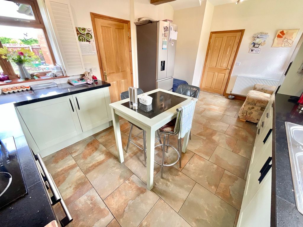 Property photo 3 of 23
