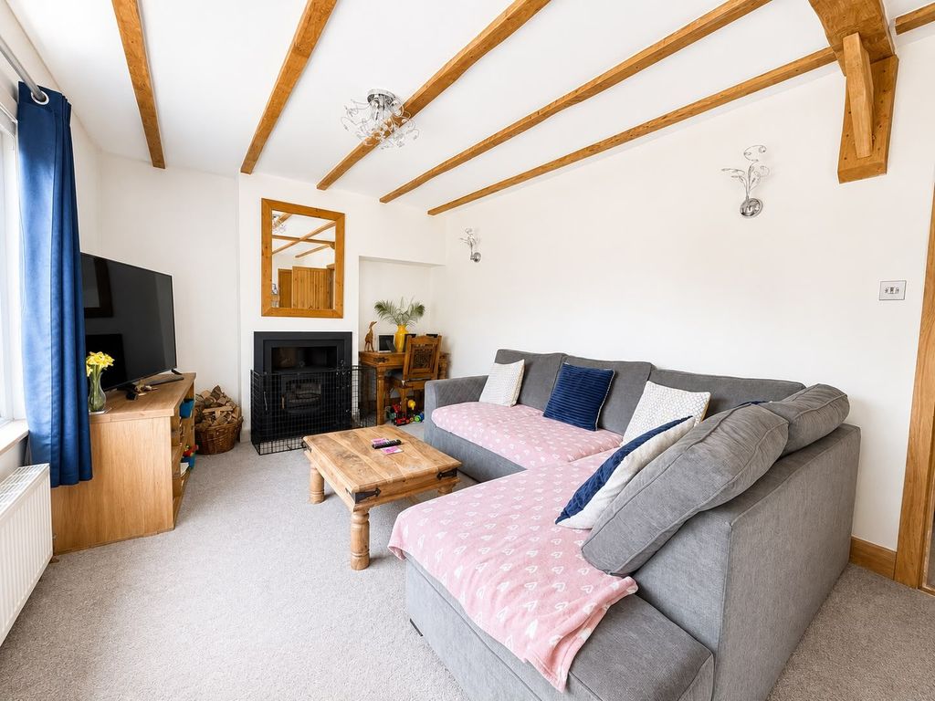 Property photo 3 of 11