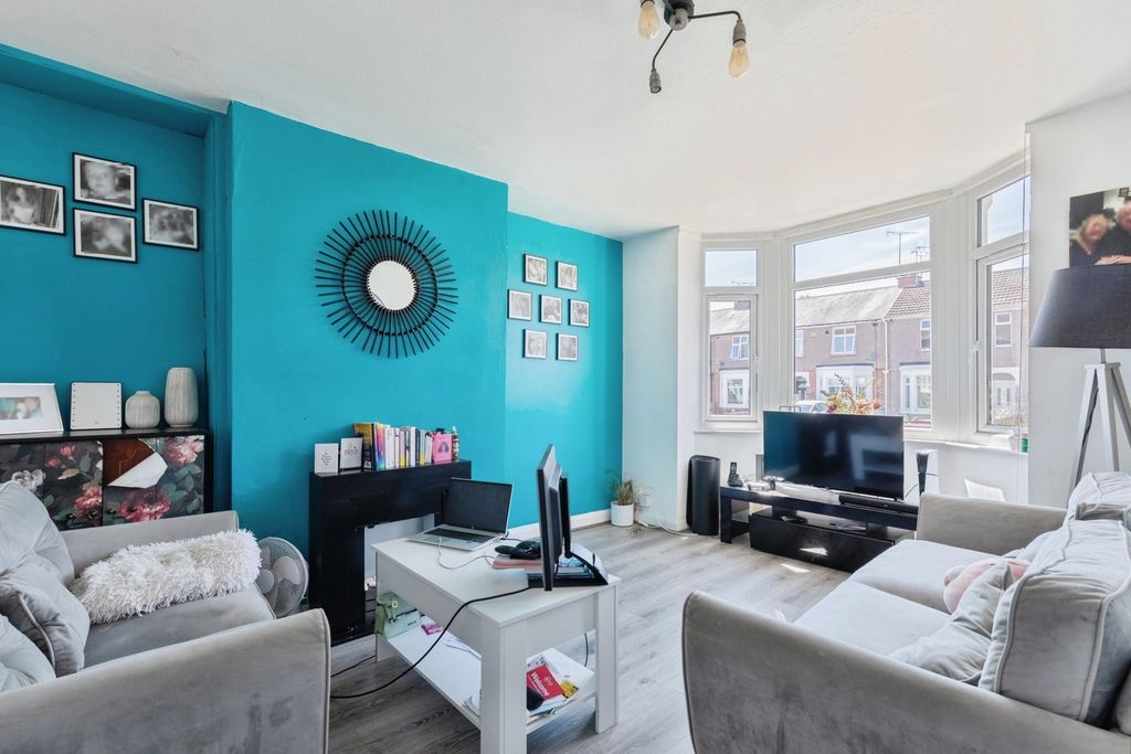Property photo 2 of 13 Pbox-Img.Jpg