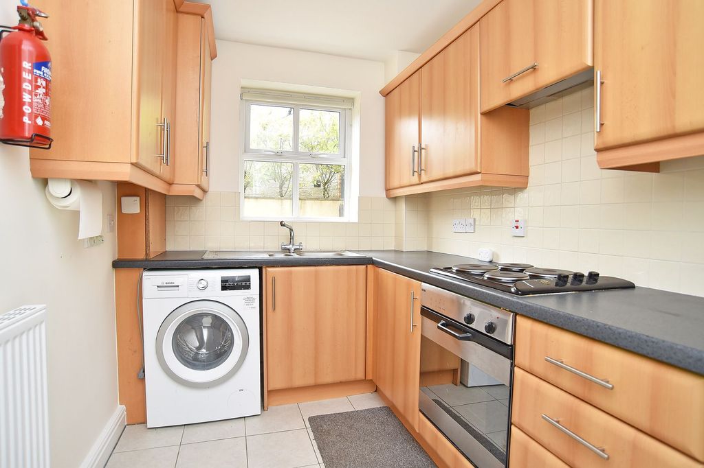 Property photo 3 of 5