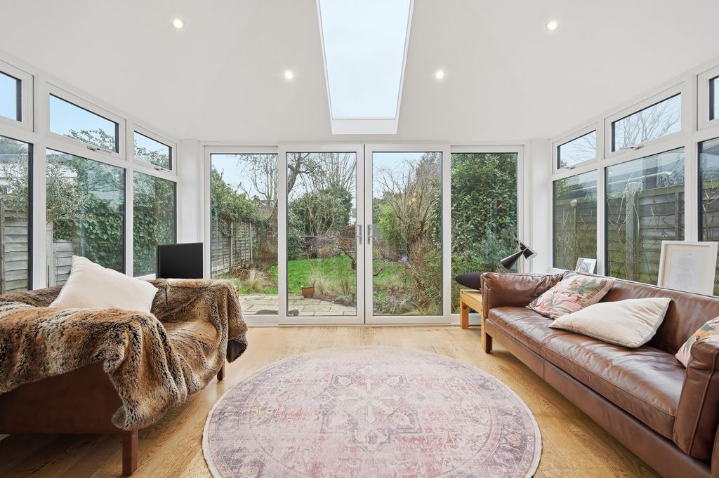 Property photo 3 of 26