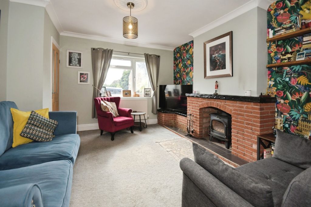 Property photo 3 of 17 Photo