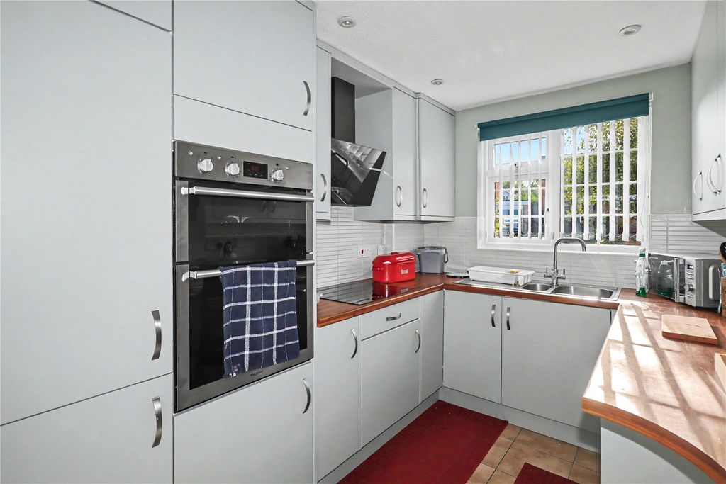 Property photo 3 of 14 Picture No. 02