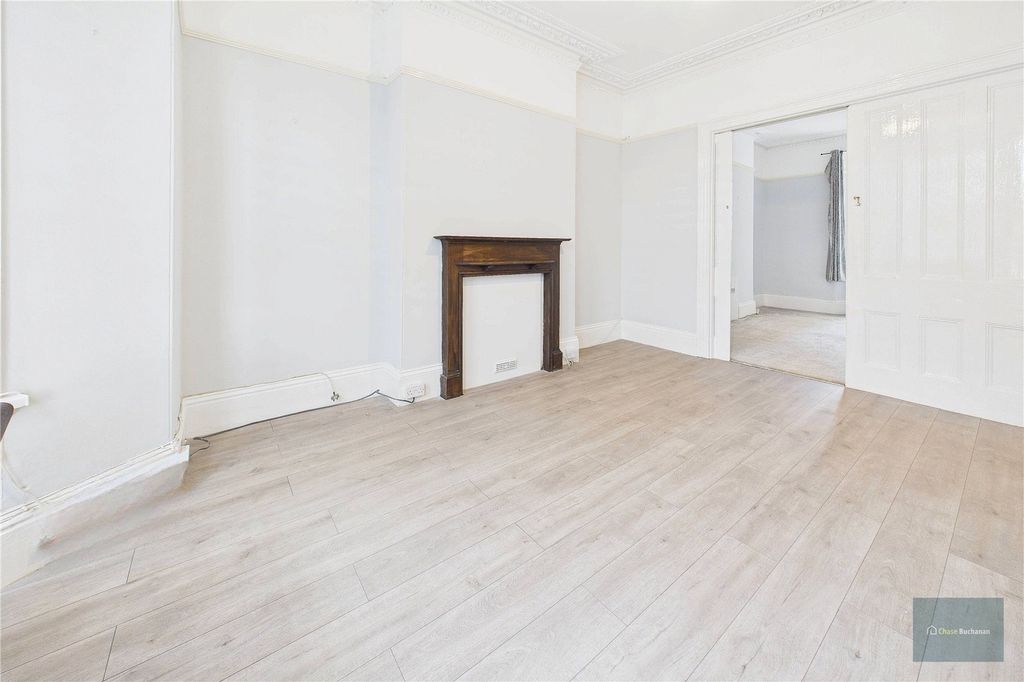 Property photo 2 of 7 Picture No. 01