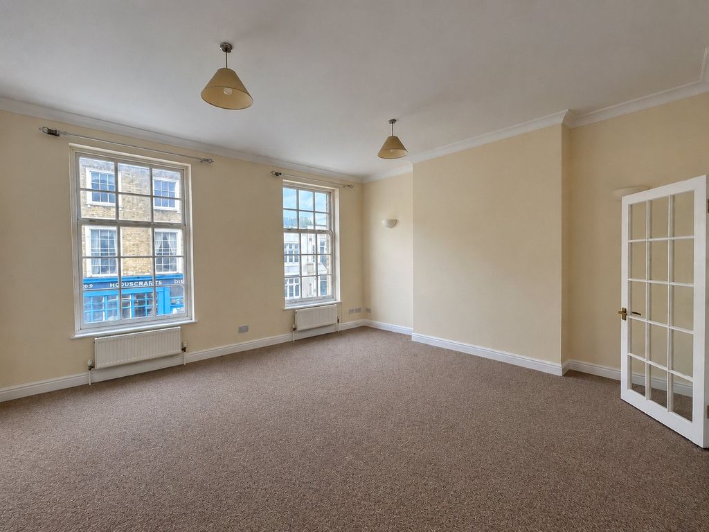 Property photo 3 of 8 Picture No. 06
