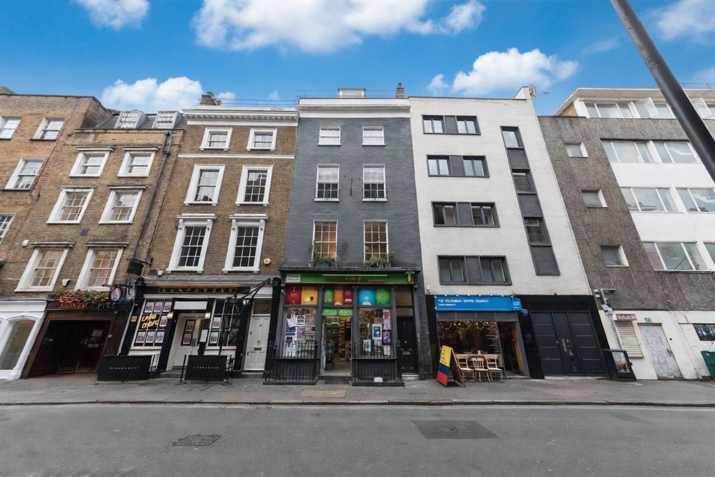 Property photo 1 of 9 Picture No. 18