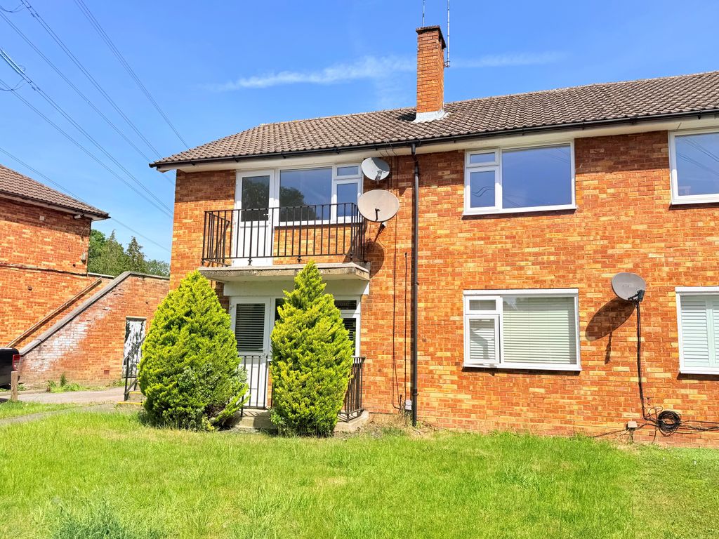 Property photo 1 of 10 8