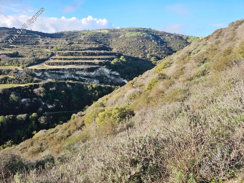 Property photo 3 of 18