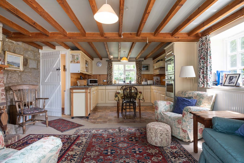 Property photo 3 of 20