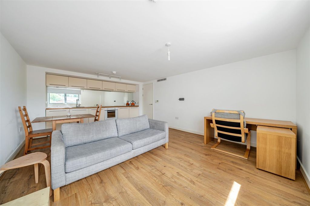 Property photo 3 of 11 1479221-5-6A314Fd1E3c5c.Jpg