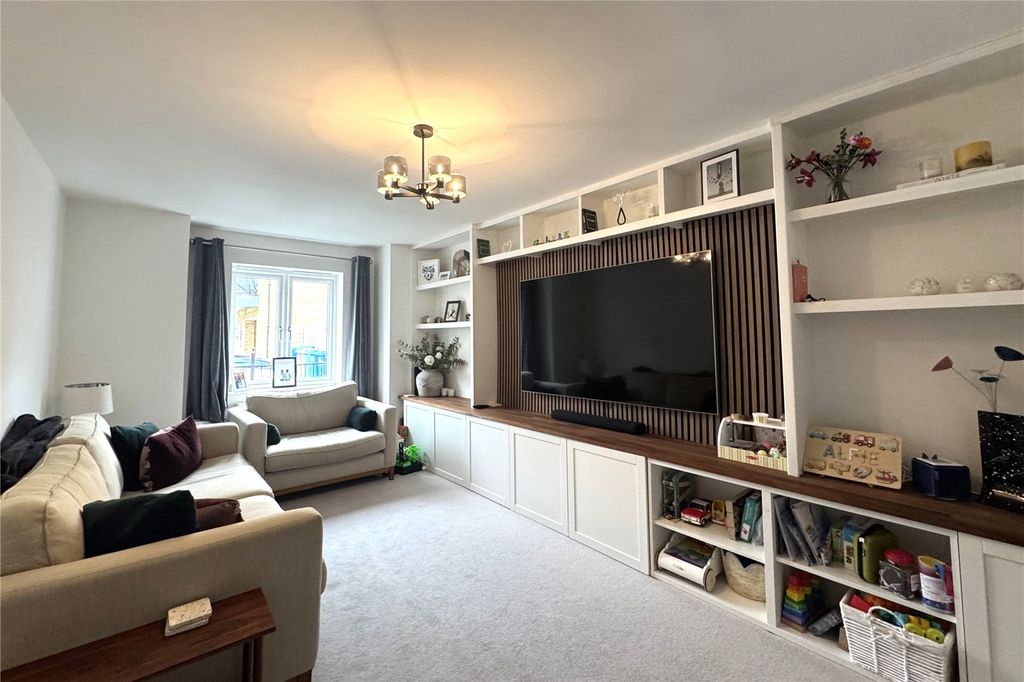 Property photo 2 of 14 Picture No. 04