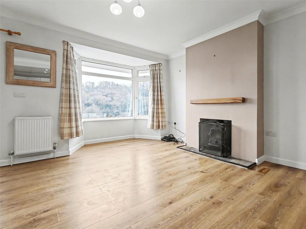 Property photo 3 of 15 Lounge Area