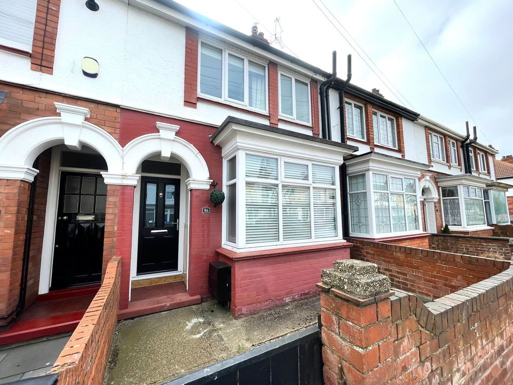 Property photo 1 of 10 Front