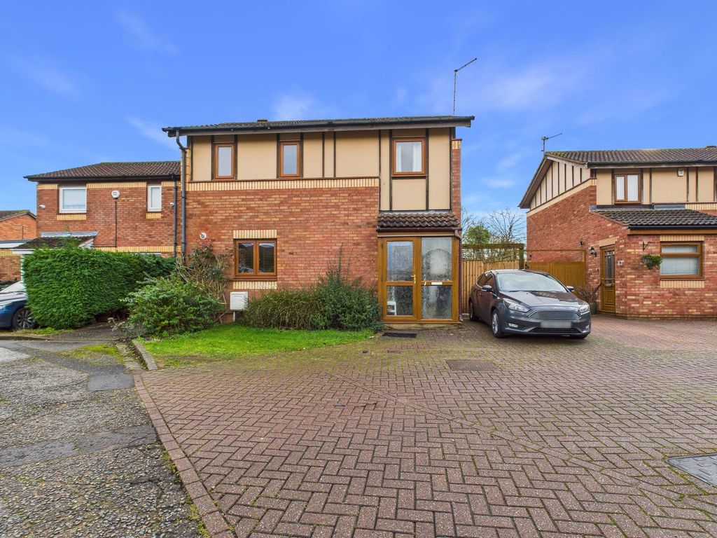 Property photo 1 of 2