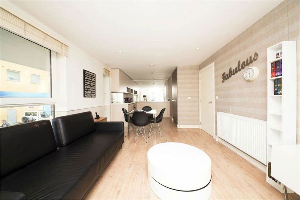 Property photo 3 of 11