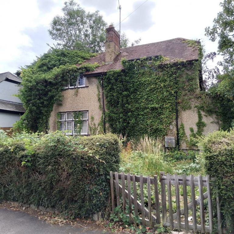 Property photo 1 of 2