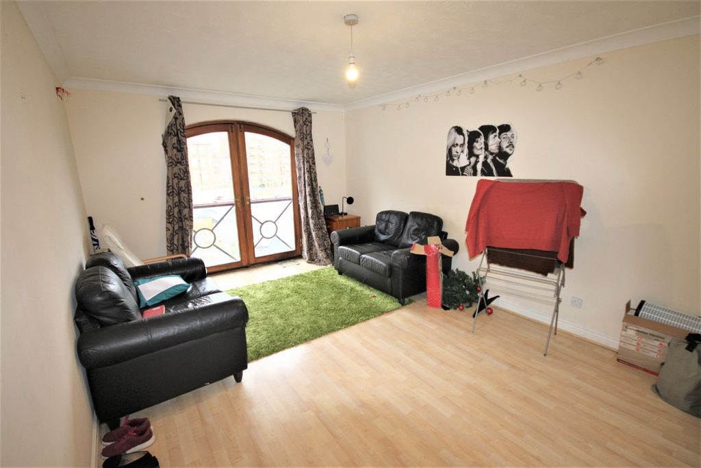 Property photo 3 of 7