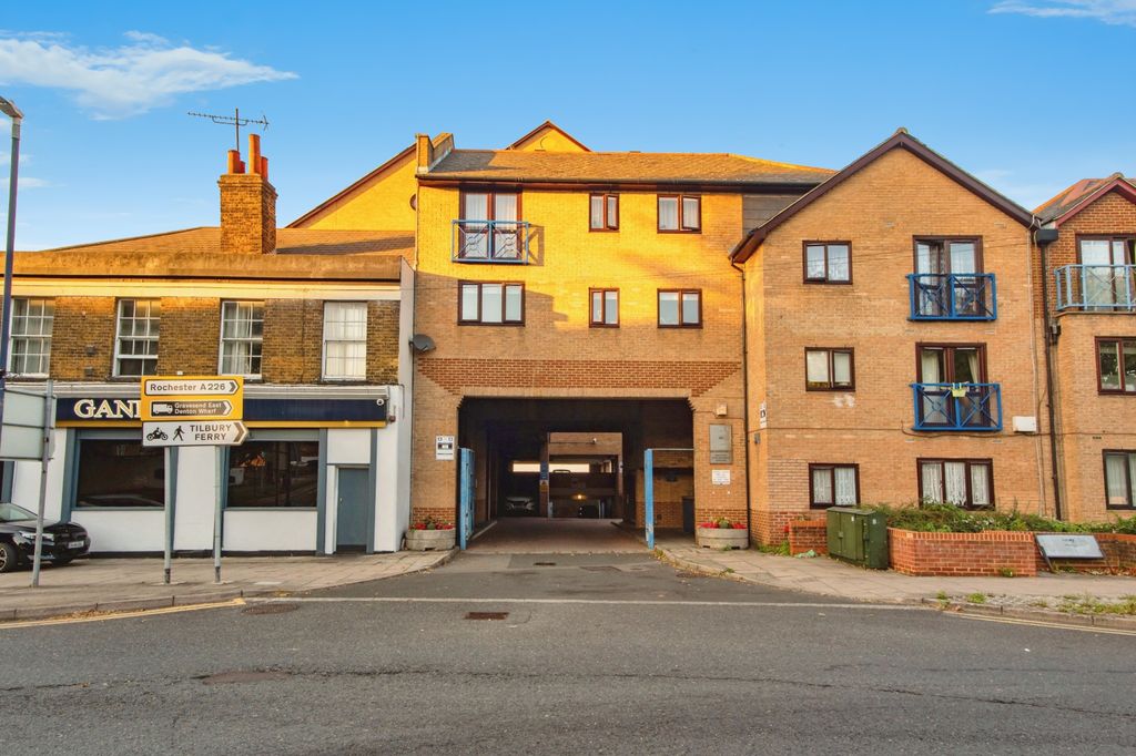 Property photo 2 of 15 Front View