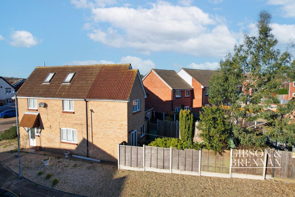 Property photo 2 of 24