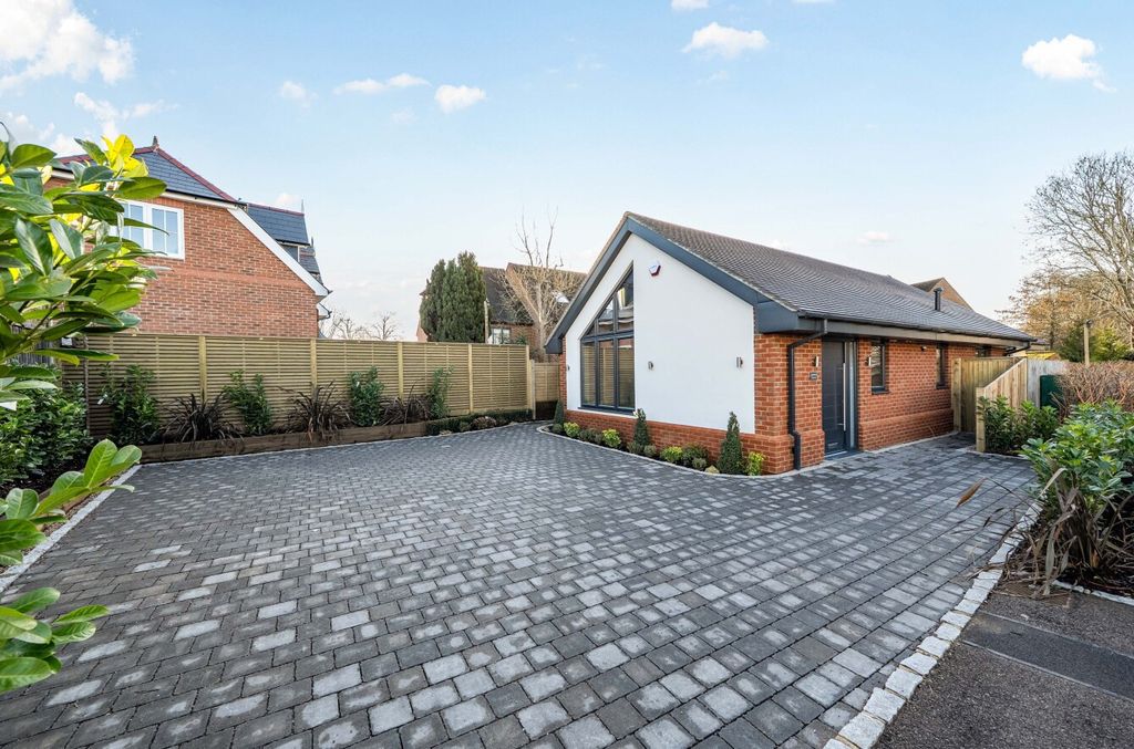 Property photo 1 of 19 1417334-3-6994334...