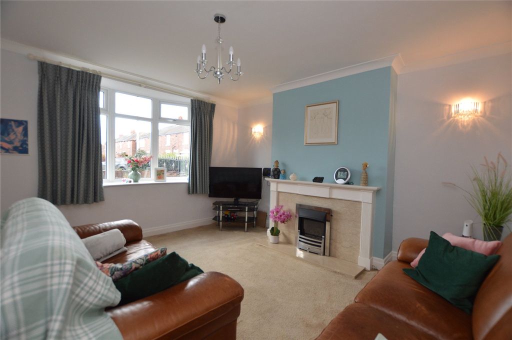 Property photo 2 of 24 Picture No. 18
