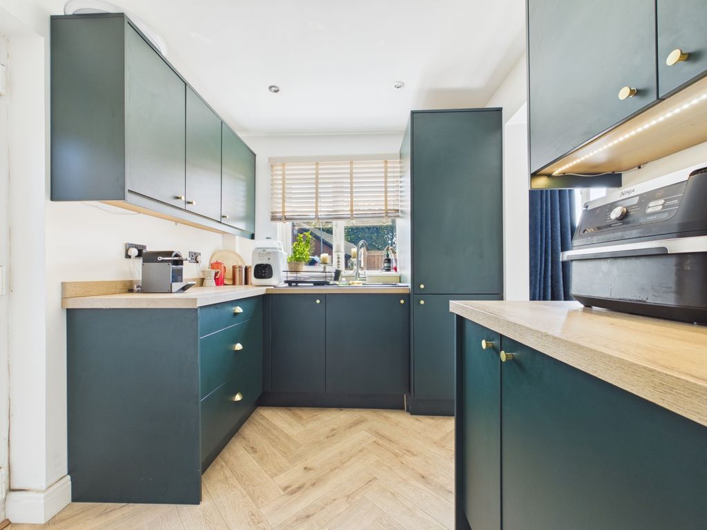 Property photo 3 of 18 3- Rob Hammond Ewemove Pontefract
