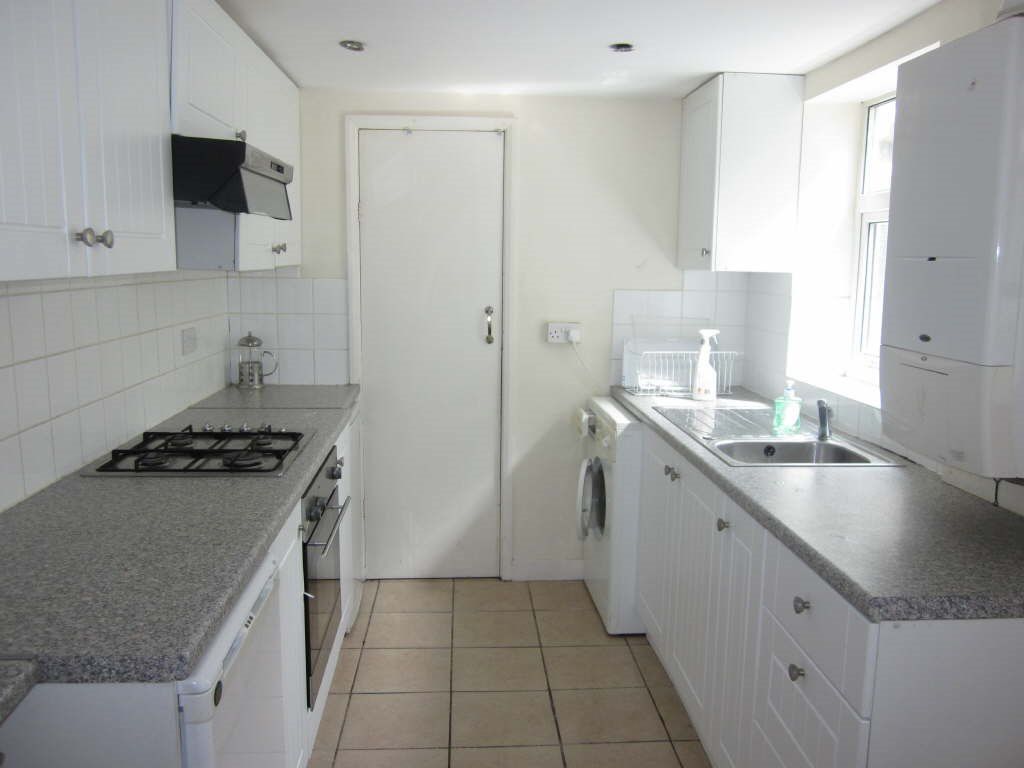 Property photo 2 of 13 Kitchen